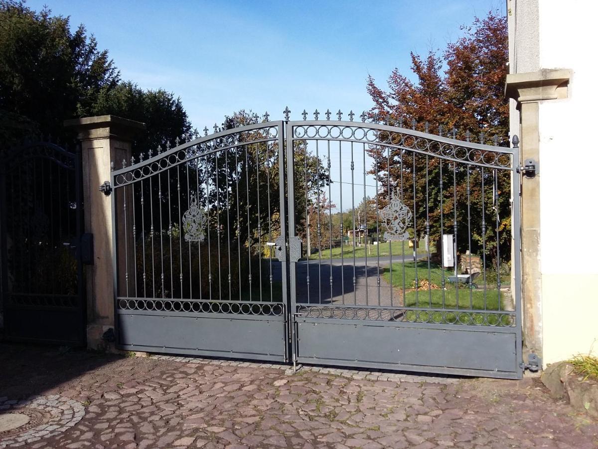 Schwalbennest Kaisitz Lägenhet Exteriör bild